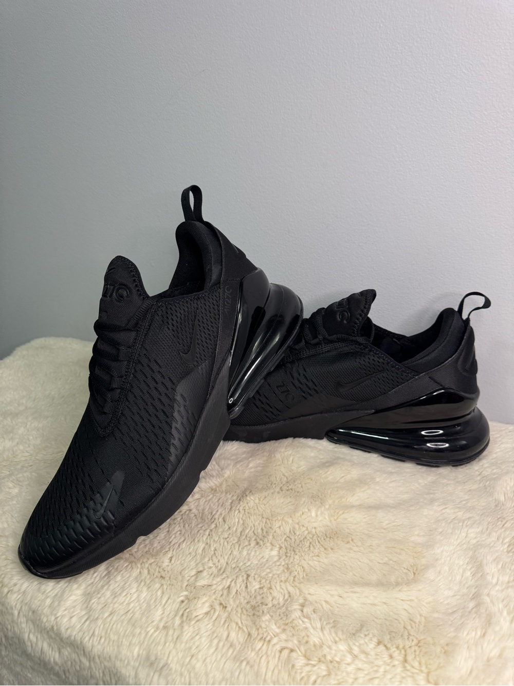 Nike Air Max 270 Men's Athletic Shoe - size 13
